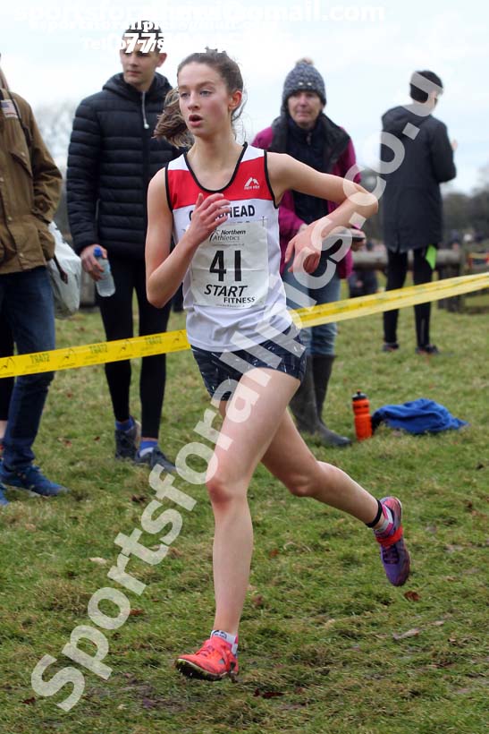 Womens under-17 Northern Cross Country Champs., Camp Hill Estate, Kirklington.  Photo: David T. Hewitson/Sports for All Pics